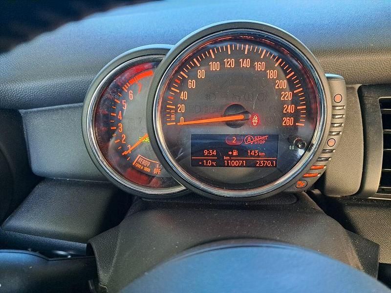 Gebraucht Mini ONE 102 PS (75 kW) 2016 Gold Kleinwagen