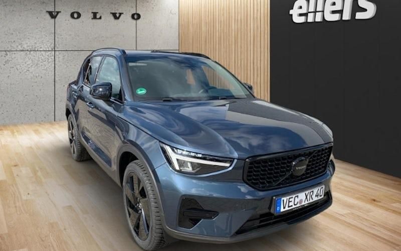 Gebraucht Volvo XC40 Plus 163 PS (119 kW) 2025 Blau SUV