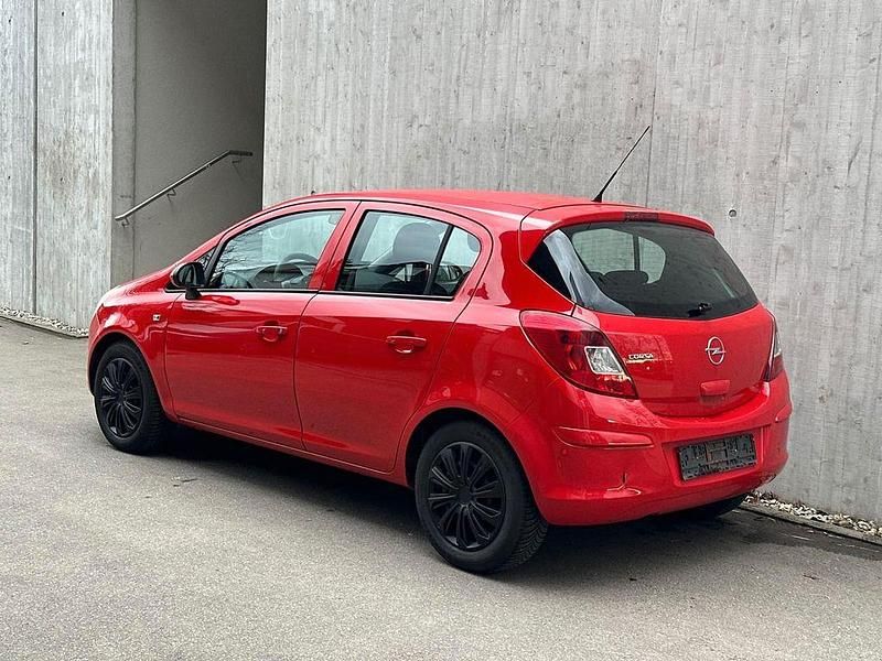 Gebraucht Opel Corsa Edition 80 PS (58 kW) 2009 Rot Kleinwagen