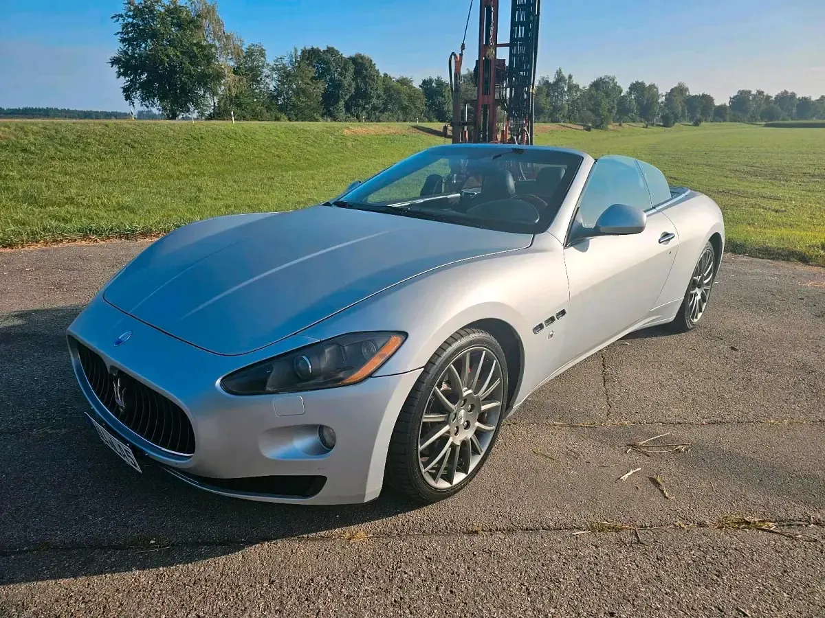 Gebraucht Maserati GranCabrio 460 PS (338 kW) 2011 Cabrio