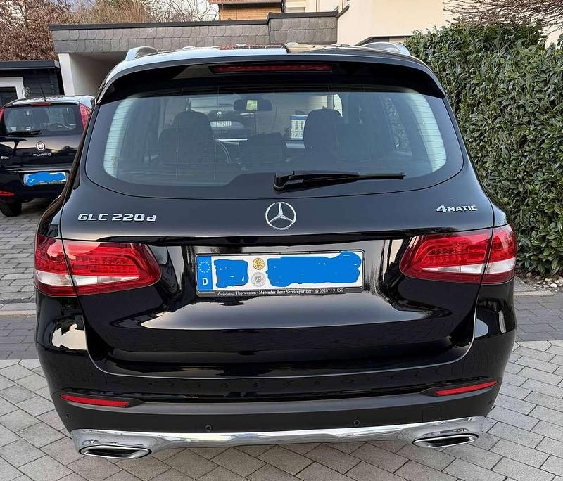 Gebraucht Mercedes GLC220 Exclusive 170 PS (125 kW) 2018 Schwarz SUV