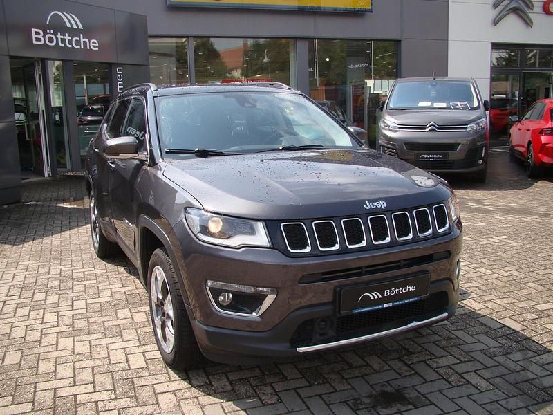 Gebraucht Jeep Compass Limited 241 PS (177 kW) 2018 Black clear coat SUV