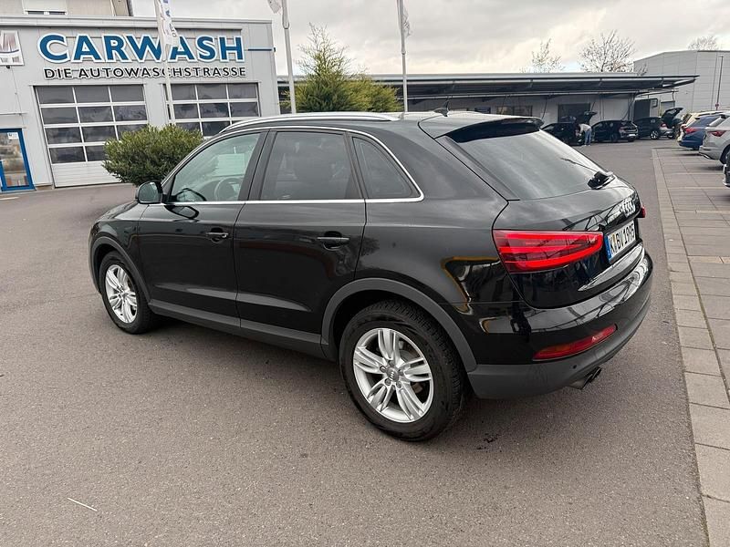 Gebraucht Audi Q3 177 PS (130 kW) 2011 Schwarz SUV