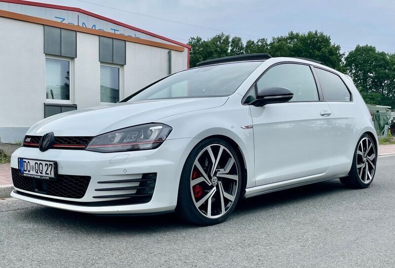 Weiß Gebraucht 2014 VW Golf VII GTI Limousine | 11.900 € (Guter Preis) - Bild 1/4