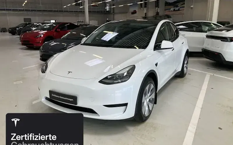Occasion Tesla Model Y RWD 188 kW (256 ch) 2024 Blanc SUV