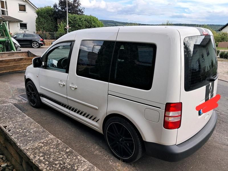 Weiß Gebraucht 2011 VW Caddy Van / Kleinbus | 4.950 € (Superpreis) - Bild 1/4
