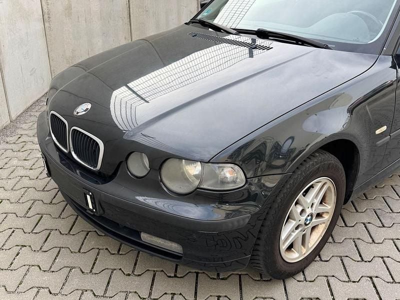 Gebraucht BMW 316 116 PS (85 kW) 2003 Schwarz Limousine