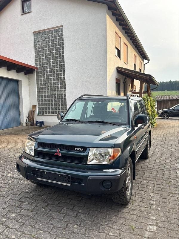 Grün Gebraucht 2002 Mitsubishi Pajero SUV | 2.760 € (Superpreis) - Bild 1/4