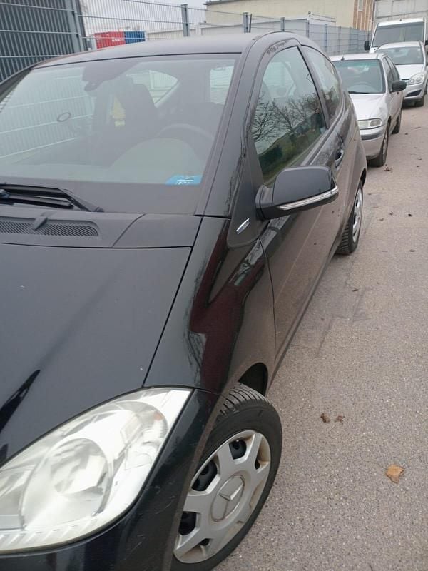 Schwarz Gebraucht 2009 Mercedes A160 Kleinwagen | 1.800 € (Teuer) - Bild 1/4