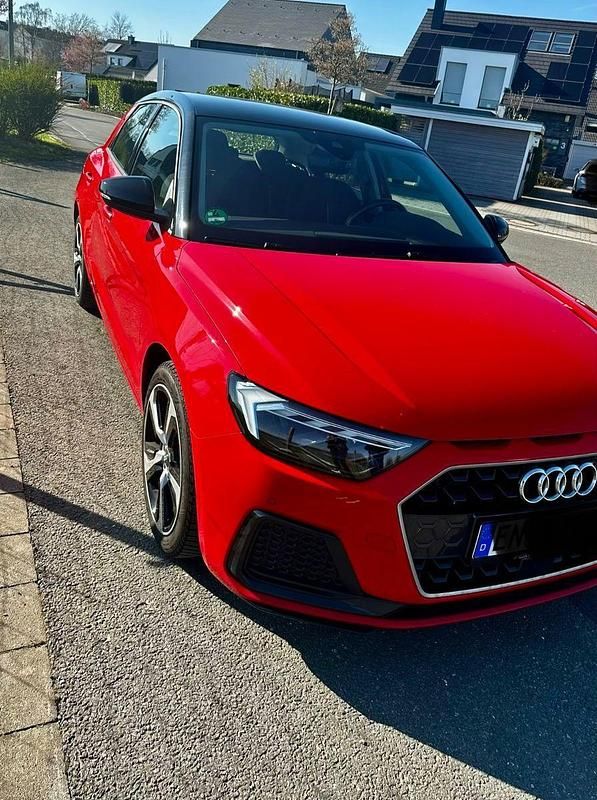 Gebraucht Audi A1 Sportback Ambiente 116 PS (85 kW) 2019 Rot Kleinwagen