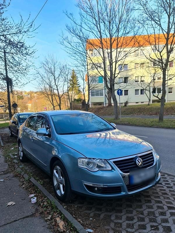 Gebraucht VW Passat 105 PS (77 kW) 2007 Blau Limousine