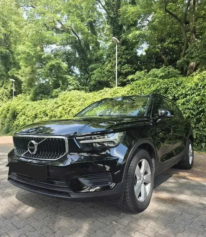 Gebraucht Volvo XC40 163 PS (119 kW) 2021 Schwarz SUV