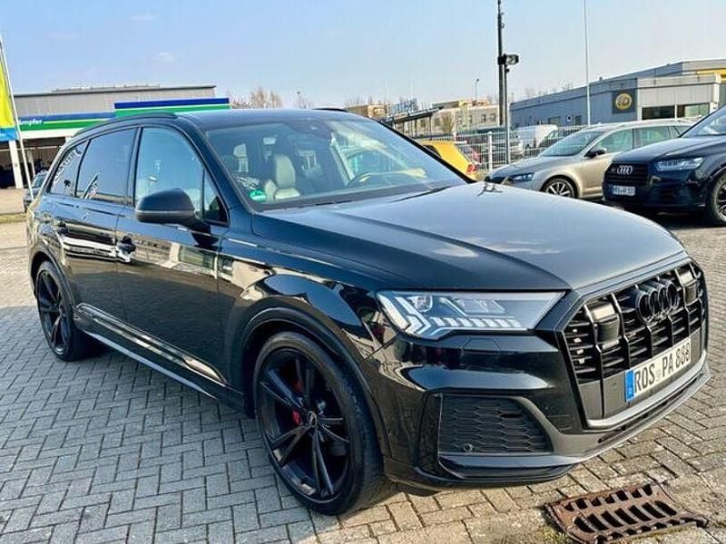 Gebraucht Audi Q7 Competition 286 PS (210 kW) 2023 Mythosschwarz SUV