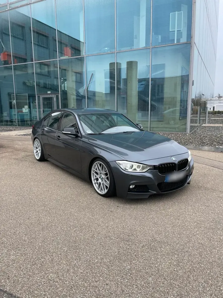 Gebraucht BMW 320 M Sport 184 PS (135 kW) 2012 Limousine