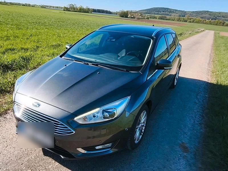 Usata Ford Focus 150 CV (110 kW) 2018 Grigio Station wagon