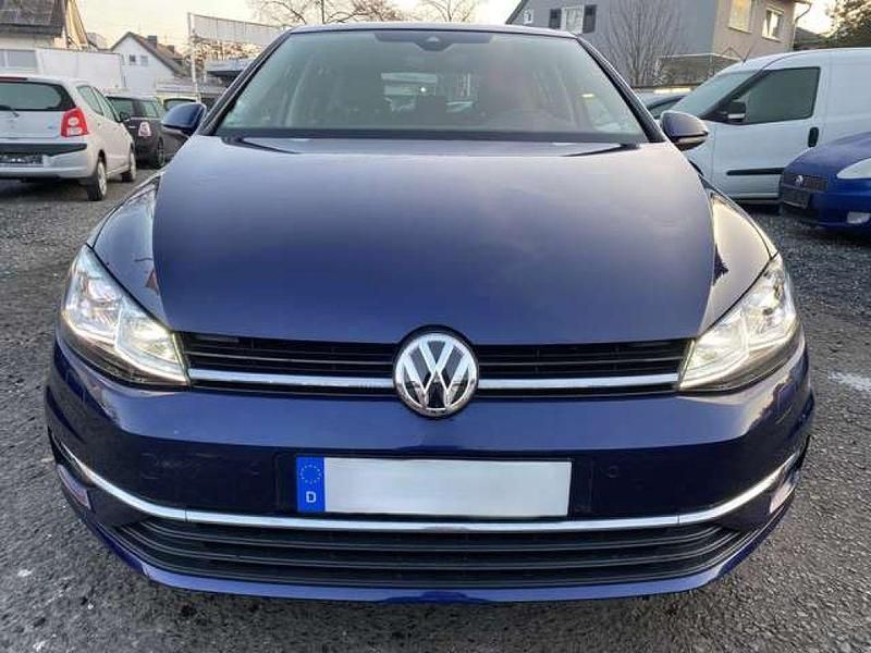 Gebraucht VW Golf VII Join 116 PS (85 kW) 2018 Atlantic blue metallic (metallic) Kleinwagen