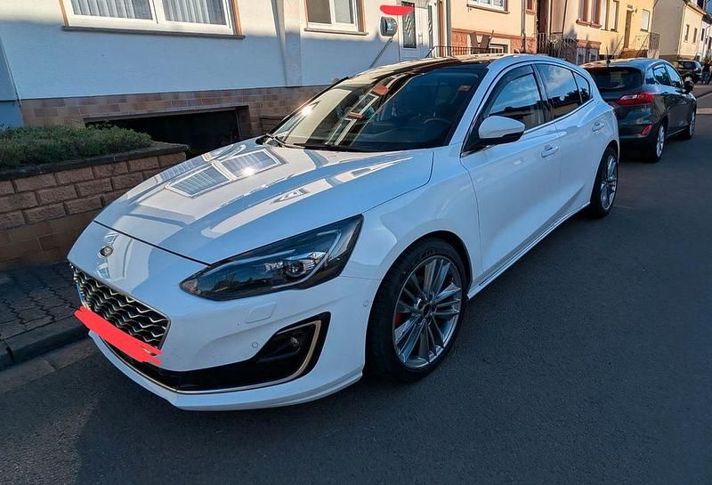 Gebraucht Ford Focus Vignale 150 PS (110 kW) 2019 Weiß Limousine