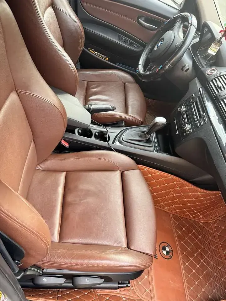 Gebraucht BMW 120 177 PS (130 kW) 2007 Schwarz Kleinwagen