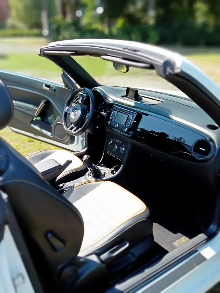 Gebraucht VW Beetle 105 PS (77 kW) 2015 Weiß Kleinwagen