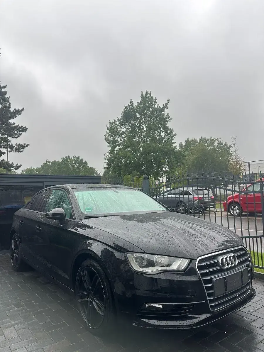 Gebraucht Audi A3 Attraction 150 PS (110 kW) 2015 Schwarz Limousine