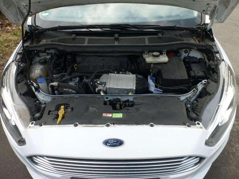 Gebraucht Ford S-MAX Titanium 190 PS (139 kW) 2018 Frostweiß Van / Kleinbus