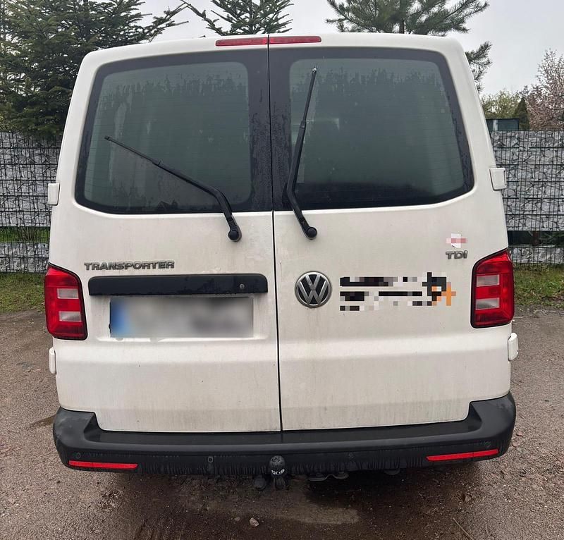 Gebraucht VW Transporter 102 PS (75 kW) 2018 Weiß Van