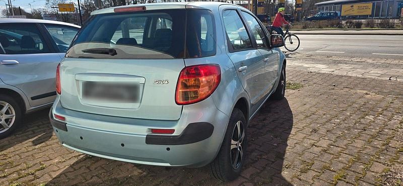 Gebraucht Suzuki SX4 120 PS (88 kW) 2009 Grün Kleinwagen