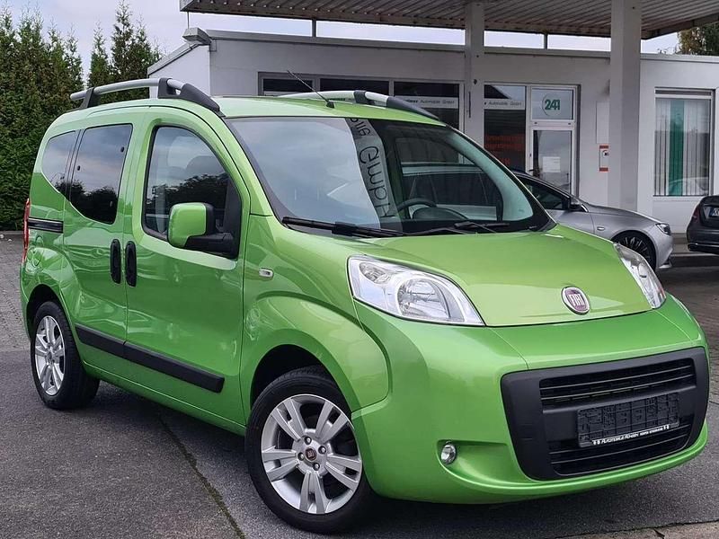 Grün Gebraucht 2013 Fiat Qubo Trekking Van / Kleinbus | 5.300 € (Etwas zu teuer) - Bild 1/4