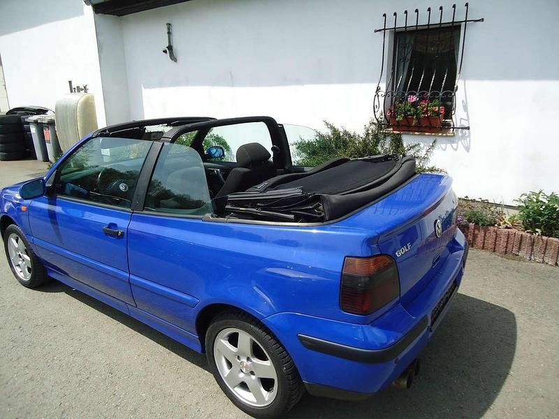 Gebraucht VW Golf Cabriolet Edition 75 PS (55 kW) 1998 Blau Cabrio