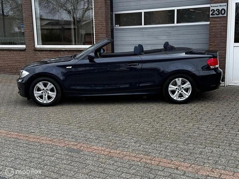 Gebraucht BMW 118 Cabriolet 143 PS (105 kW) 2009 Blau Cabrio