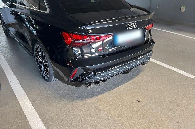 Gebraucht Audi S3 Ambiente 333 PS (244 kW) 2025 Schwarz Limousine