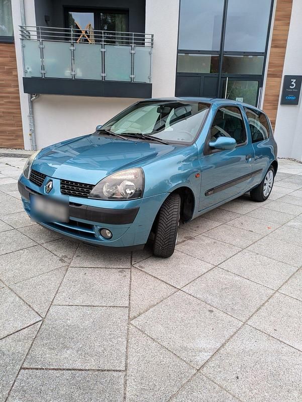 Blau Gebraucht 2003 Renault Clio II Kleinwagen | 1.499 € (Fairer Preis) - Bild 1/4