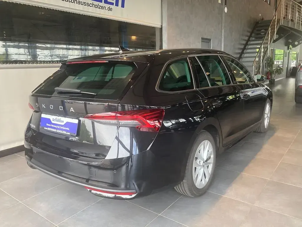 Gebraucht Skoda Octavia Selection 150 PS (110 kW) 2025 Schwarz Limousine