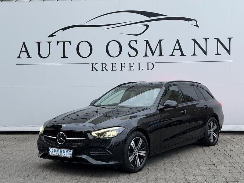 Gebraucht Mercedes C200 Avantgarde 163 PS (119 kW) 2023 Obsidianschwarz  metalliclack Kombi