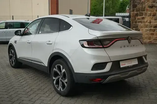 Gebraucht Renault Arkana Techno 140 PS (102 kW) 2024 Weiß SUV