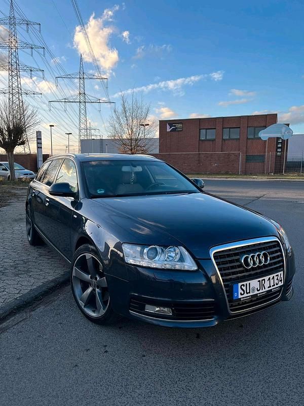 Grau Gebraucht 2011 Audi A6 Kombi | 7.200 € (Superpreis) - Bild 1/4