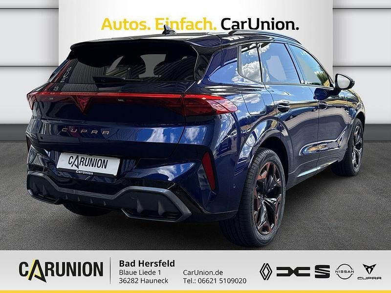 Neu Cupra Terramar 204 PS (150 kW) 2025 Cosmos blau metallic SUV