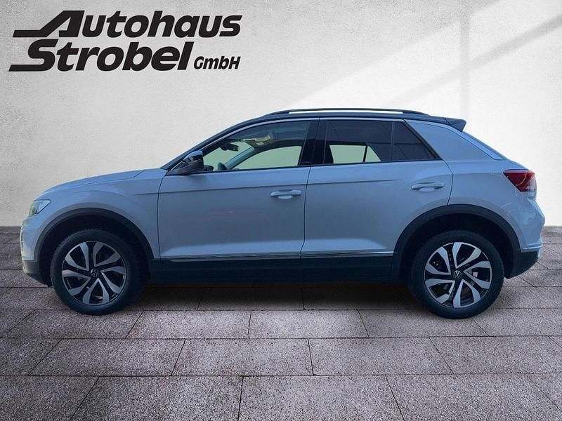 Second-hand VW T-Roc Active 150 CP (110 kW) 2021 Alb SUV