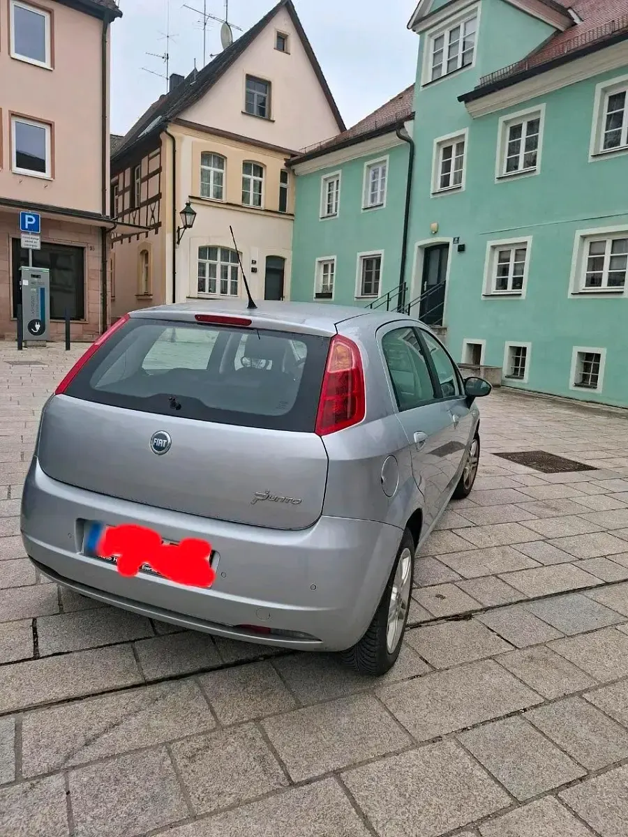 Gebraucht Fiat Grande Punto 77 PS (56 kW) 2007 Grau Kleinwagen