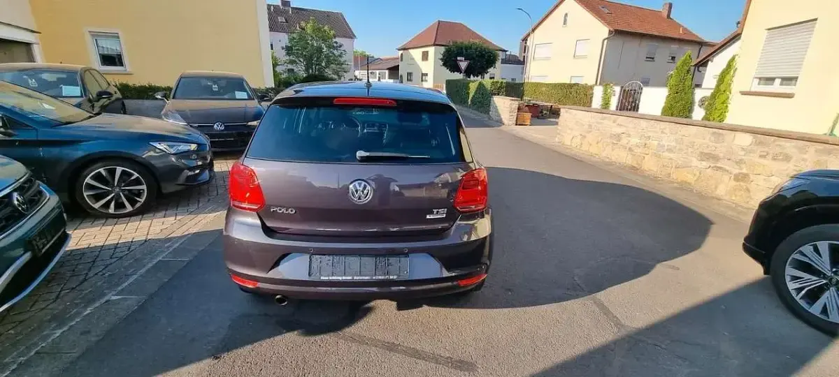 Gebraucht VW Polo LOUNGE 90 PS (66 kW) 2016 Kryptongrau metallic Kleinwagen