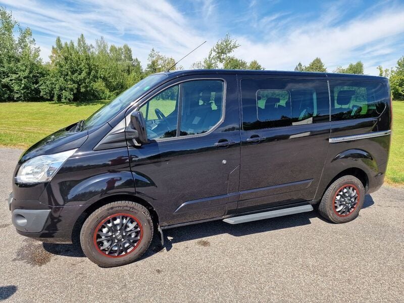 Schwarz Gebraucht 2013 Ford Tourneo Custom Limited Van / Kleinbus | 15.750 € - Bild 1/4