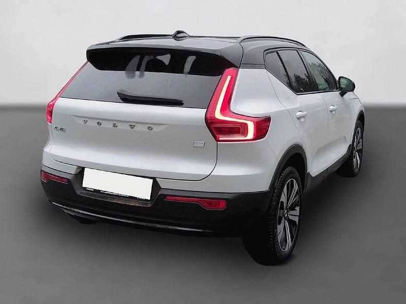 Gebraucht Volvo XC40 Plus 169 kW (231 PS) 2022 Weiß SUV