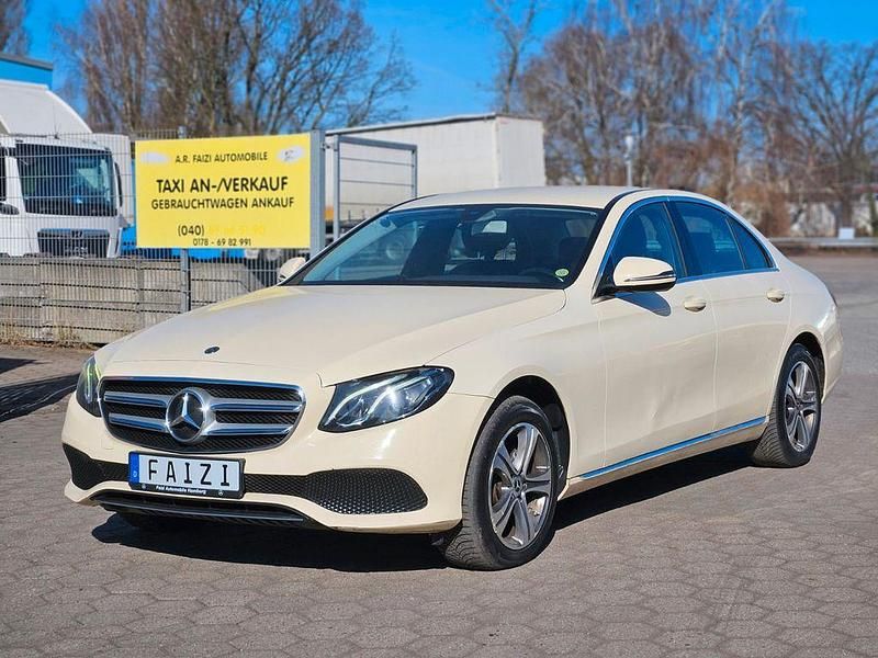Gebraucht Mercedes E200 Avantgarde 150 PS (110 kW) 2019 Hellelfenbein  unilack Limousine