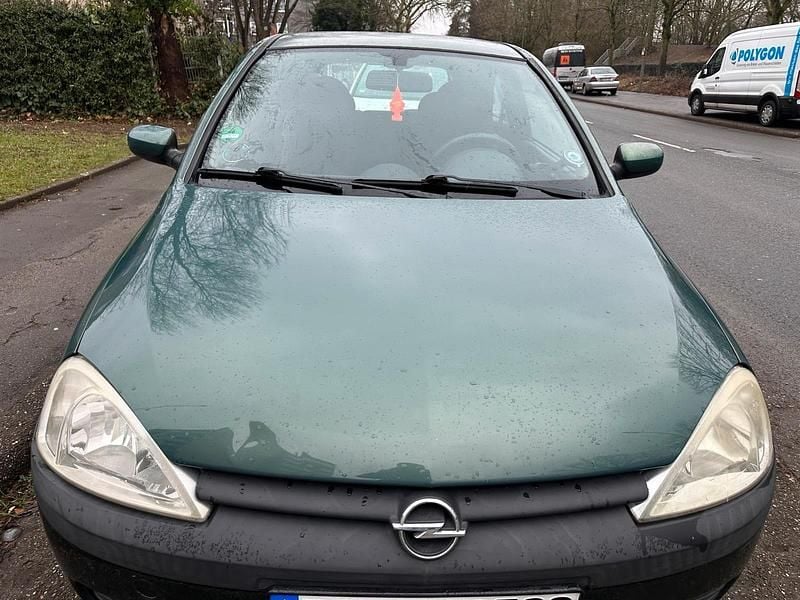 Grün Gebraucht 2004 Opel Corsa Kleinwagen | 900 € (Superpreis) - Bild 1/4