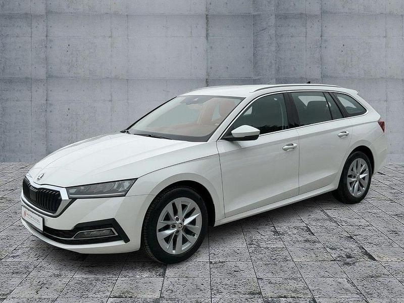 Gebraucht Skoda Octavia Style 116 PS (85 kW) 2022 Candyweiss Kombi