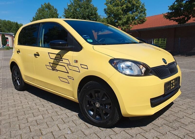 Gelb Gebraucht 2016 Skoda Citigo Kleinwagen | 7.850 € (Fairer Preis) - Bild 1/4