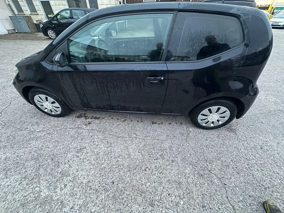 Gebraucht VW up! 60 PS (44 kW) 2020 Schwarz Kleinwagen
