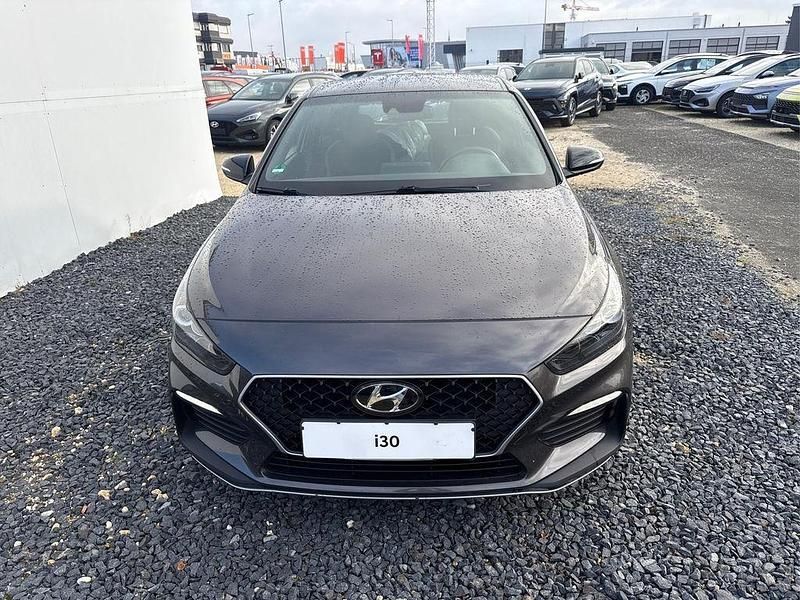 Gebraucht Hyundai i30 N Line 140 PS (102 kW) 2018 Moon rock Limousine
