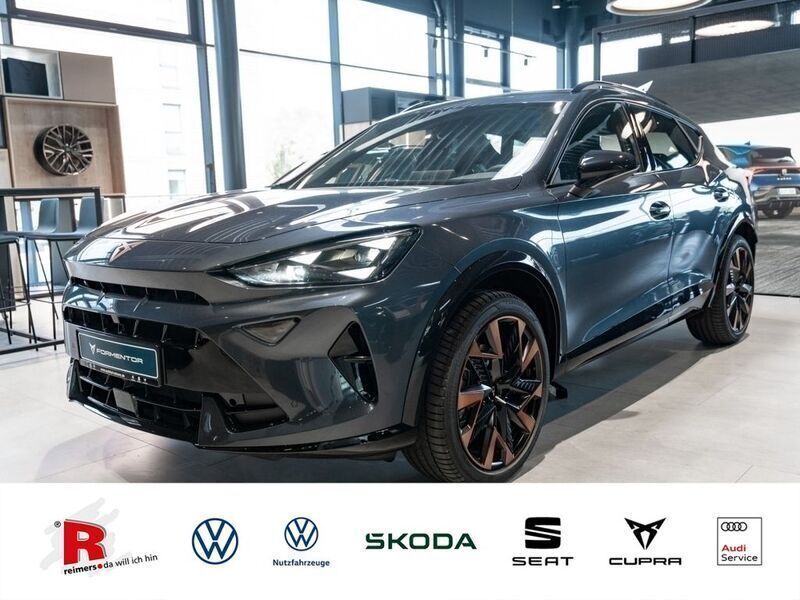 Grau Gebraucht 2024 Cupra Formentor SUV | 36.440 € (Teuer) - Bild 1/4