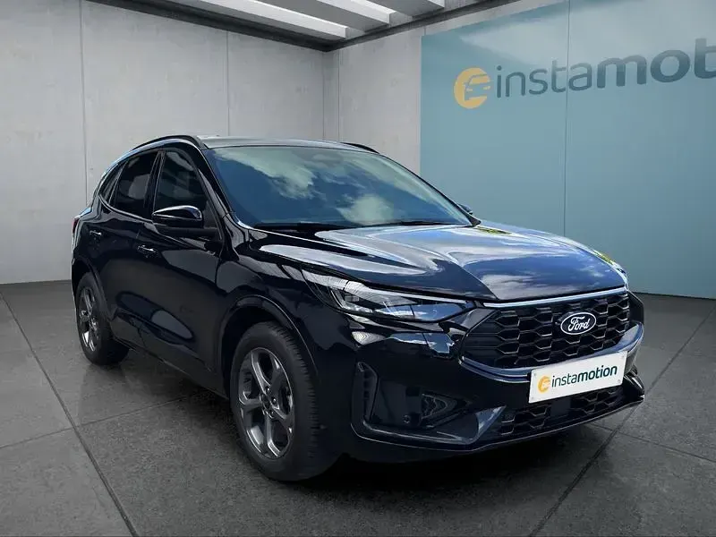 Gebraucht Ford Kuga ST-Line 186 PS (136 kW) 2025 Schwarz SUV